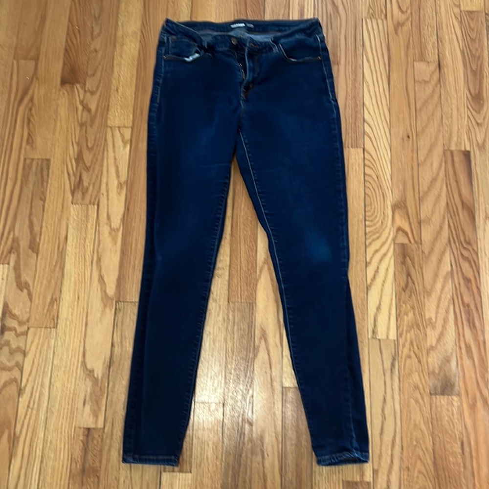 Dark wash rockstar skinny jeans.  Size 12 long.  Old navy.
